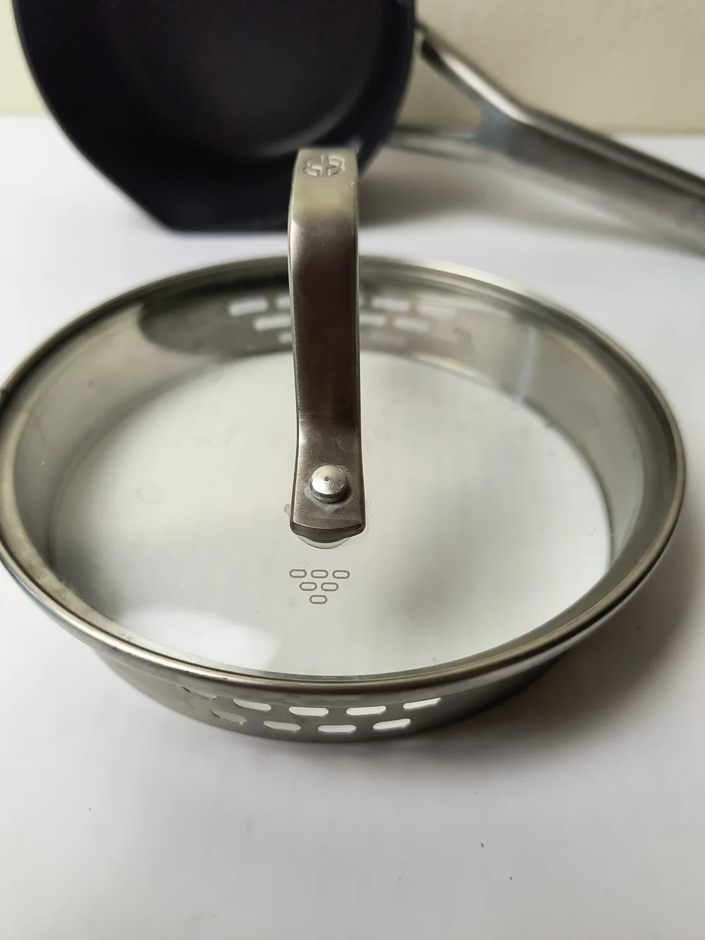 Calphalon 1.5qt/1.4L Black Saucepan with Glass Lid and Stainless Handle